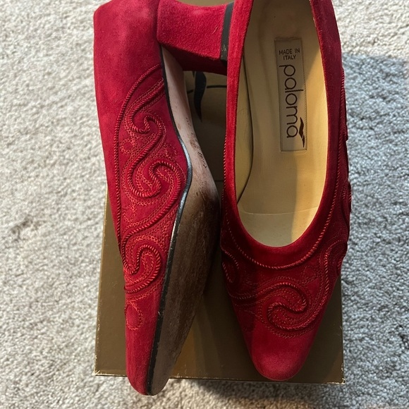 Stunning red suede and embroidered women’s shoes made in Italy by Paloma size 7 - Picture 8 of 9